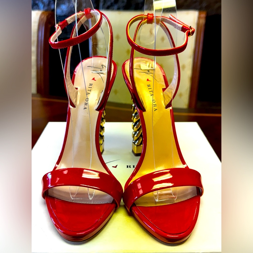 Stunning Giuseppe Zanotti for Rita Ora Chain Heel Sandals EU 39 NIB - Picture 5 of 11